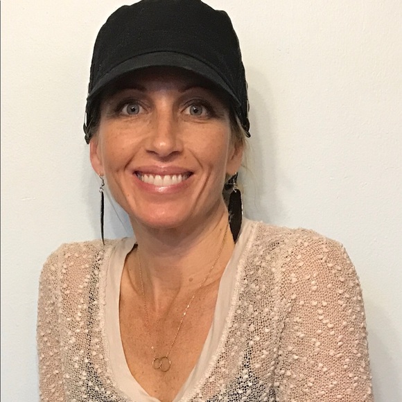 Meet your Posher, Maggie - Picture 4 of 8